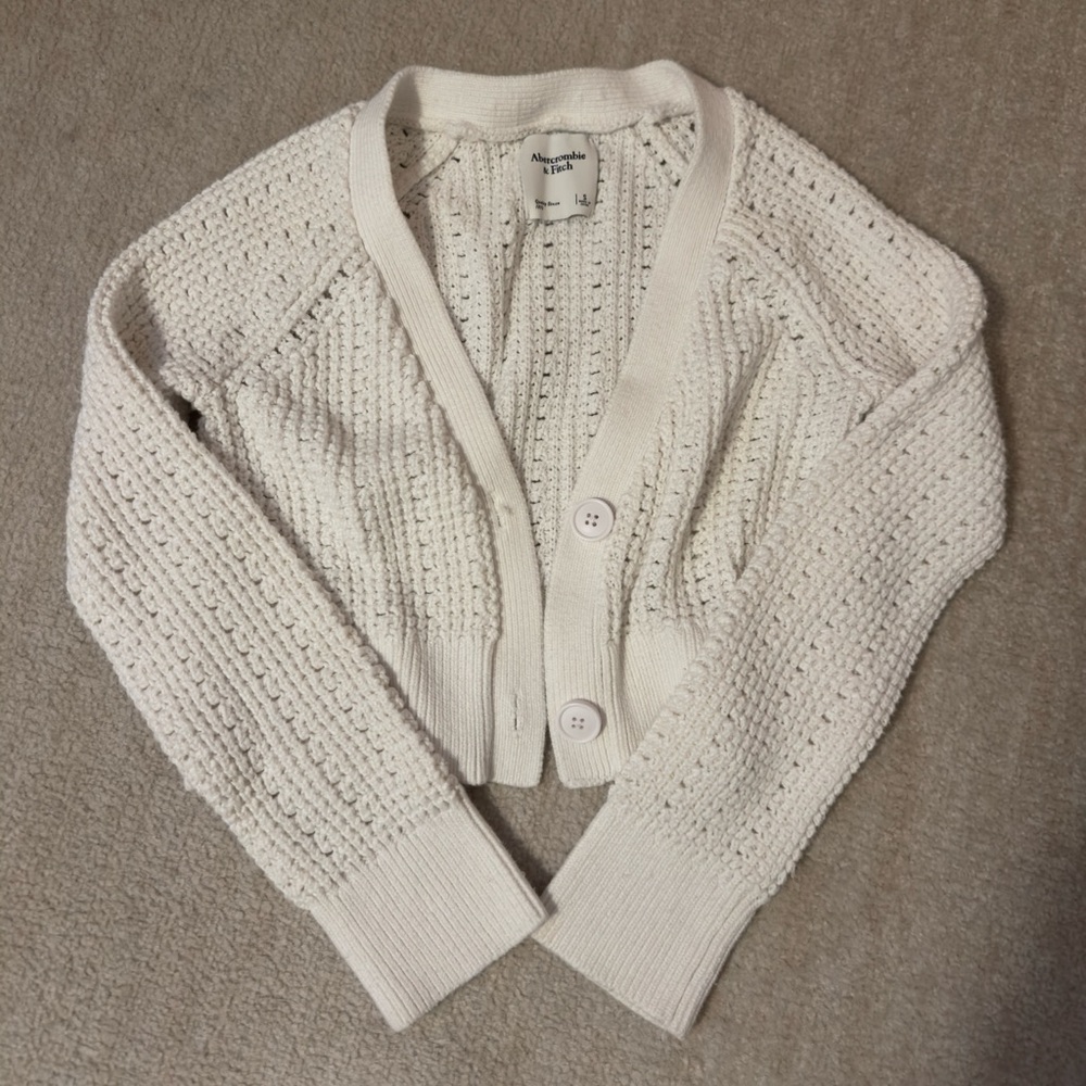 Abercrombie & Fitch Cropped Knit Cardigan